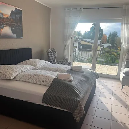 Rheinview Sunset In Urbar ホームステイ *