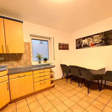 Rheinview Sunset In Urbar ホームステイ